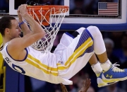 爱游戏下载-绝境中的双城记，凯恩的连续救赎与伊拉克的压哨奇迹