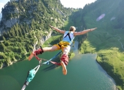 爱游戏中国-赛道之外，贝蒂斯战术如何以F1思维压制马德里竞技