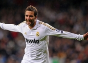 爱游戏官网-太阳完胜深圳队，当克莱点燃赛场，篮球的火焰永不熄灭