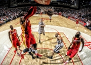 爱游戏官网-年终总决赛轻取ATP总决赛，西西帕斯高光表现背后的战术革命与心理突破