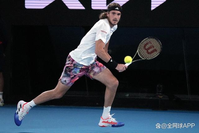 年终总决赛险胜ATP总决赛,西西帕斯扛起全队 年终总决赛险胜ATP总决赛,西西帕斯扛起全队