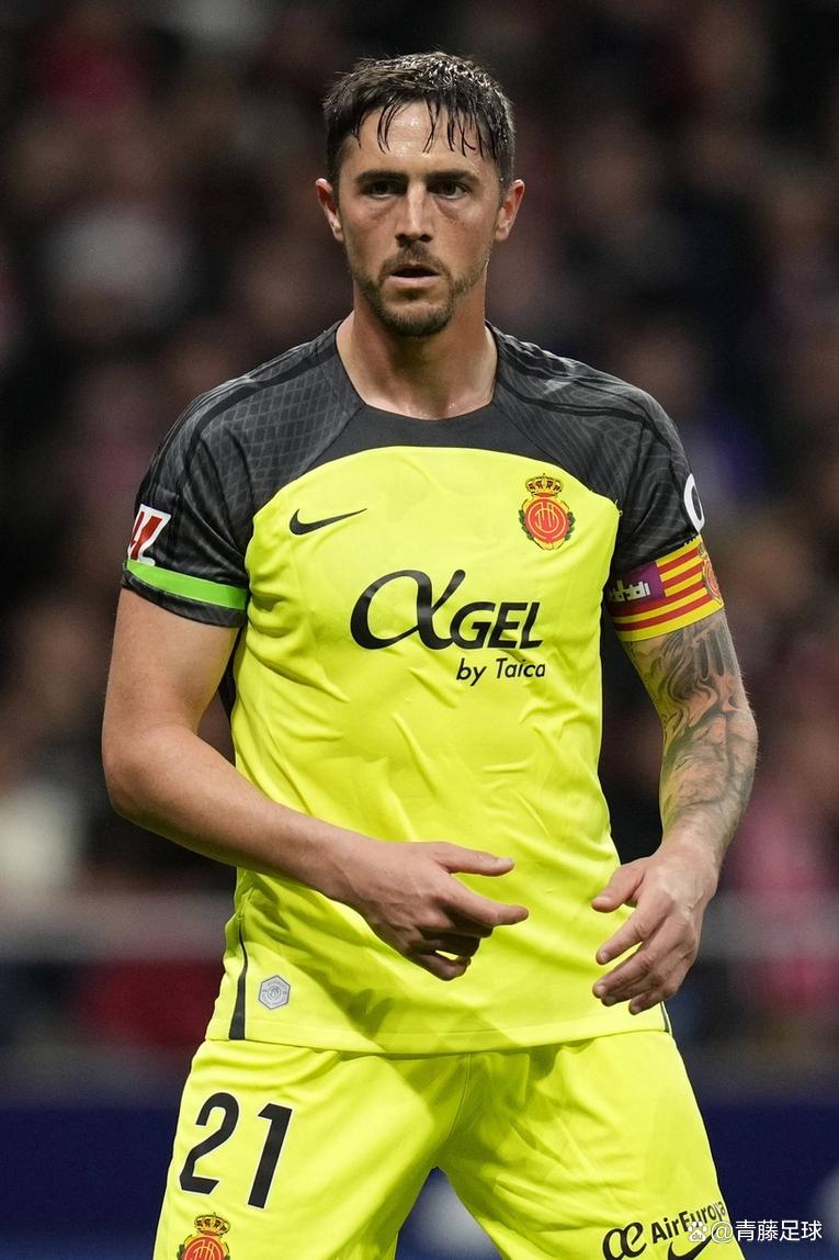 卡昂足球队力擒对手，取得胜利