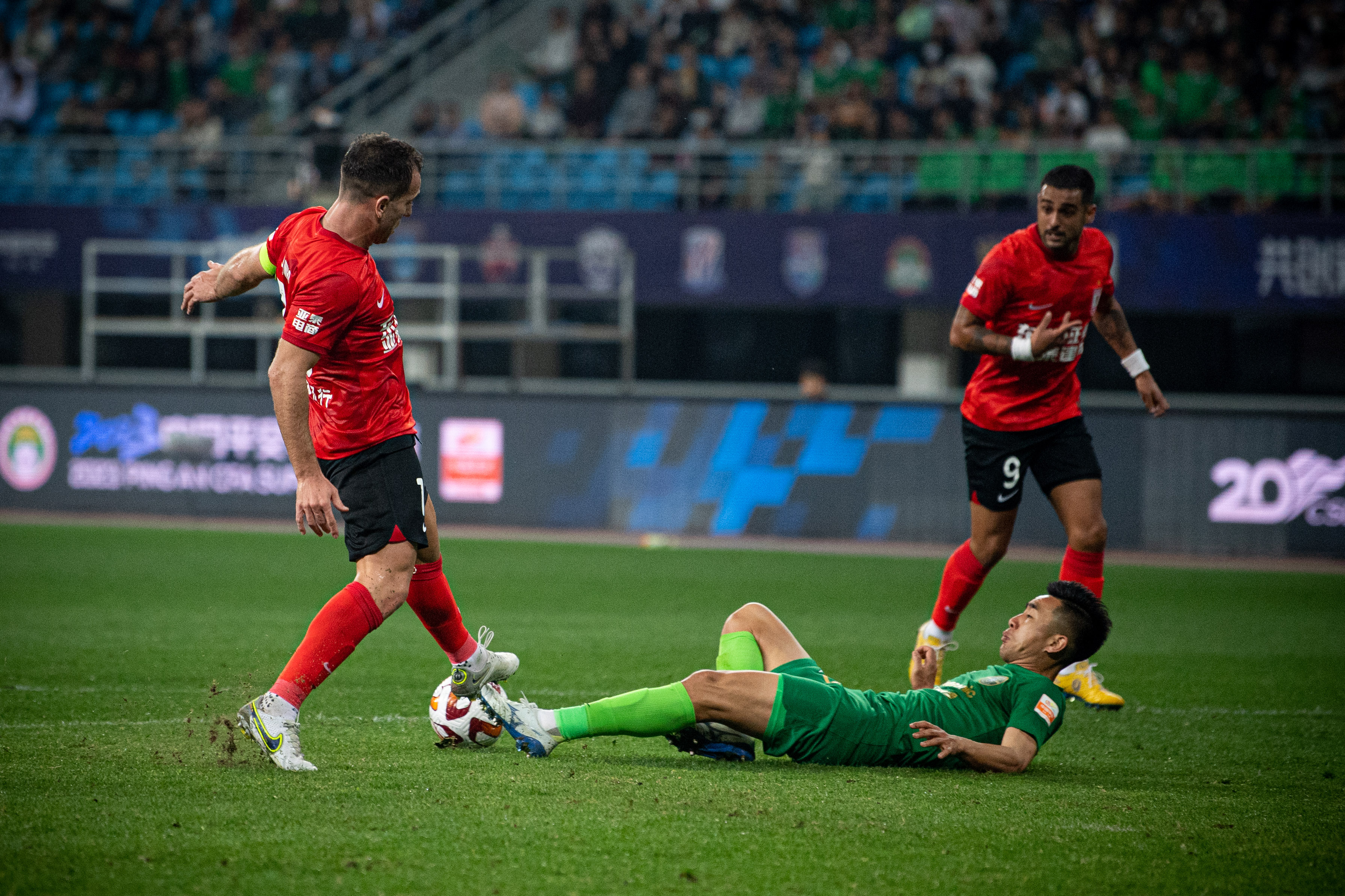 中超球队备战对阵东南亚豪门