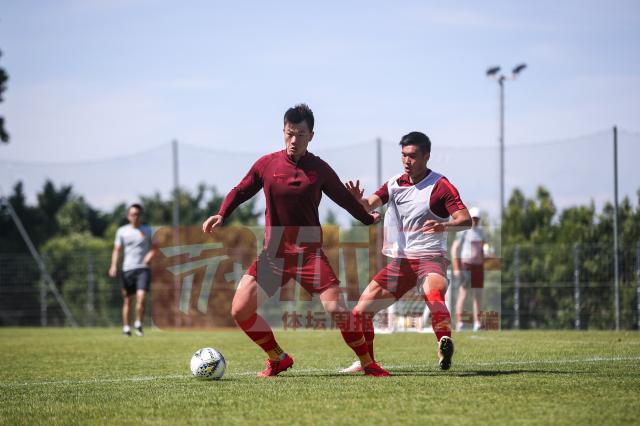 教练组研究对手战术调整覆盖全员