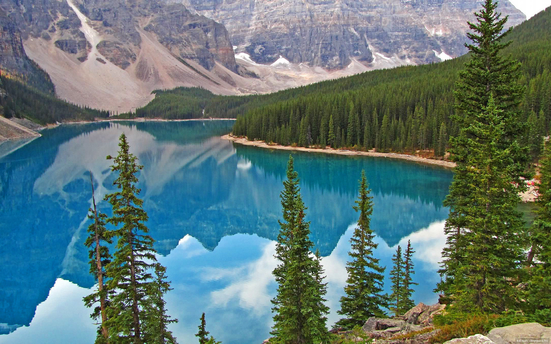 摩纳哥对阵比利时，萨拉赫的教科书式表现如何重新定义现代边锋