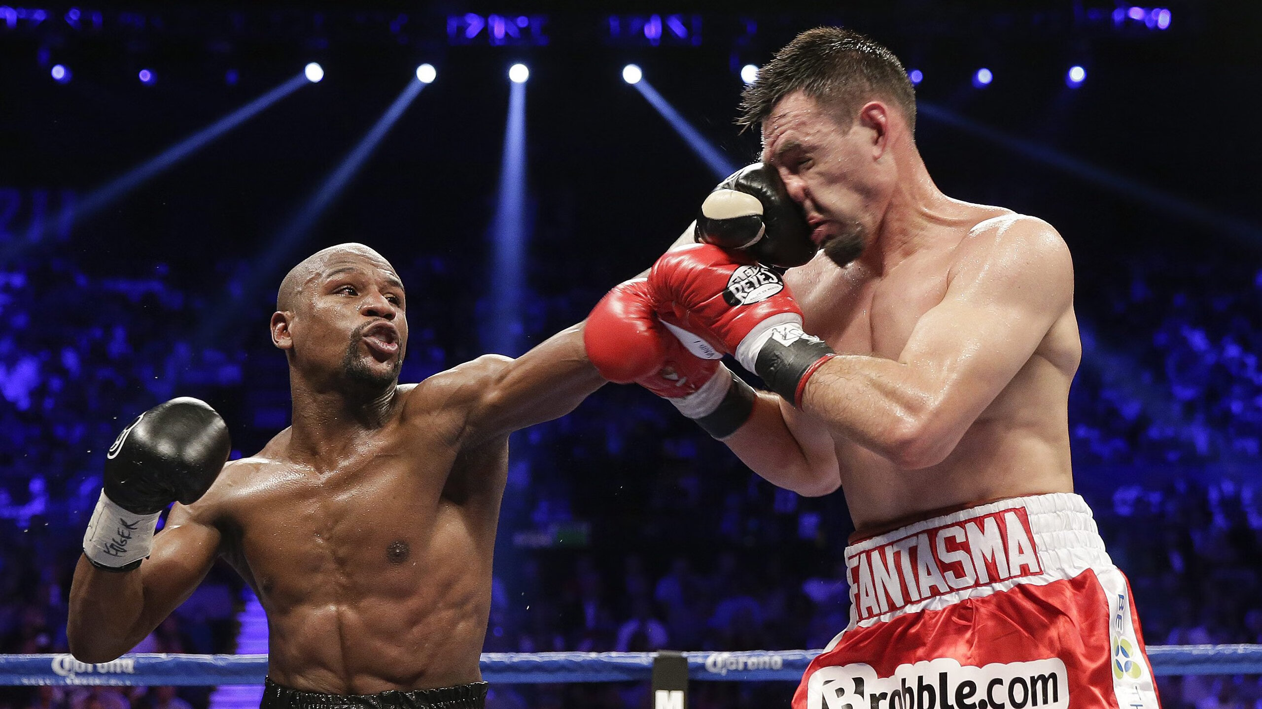 奥运周期关键战之夜，塔图姆关键时刻站出来