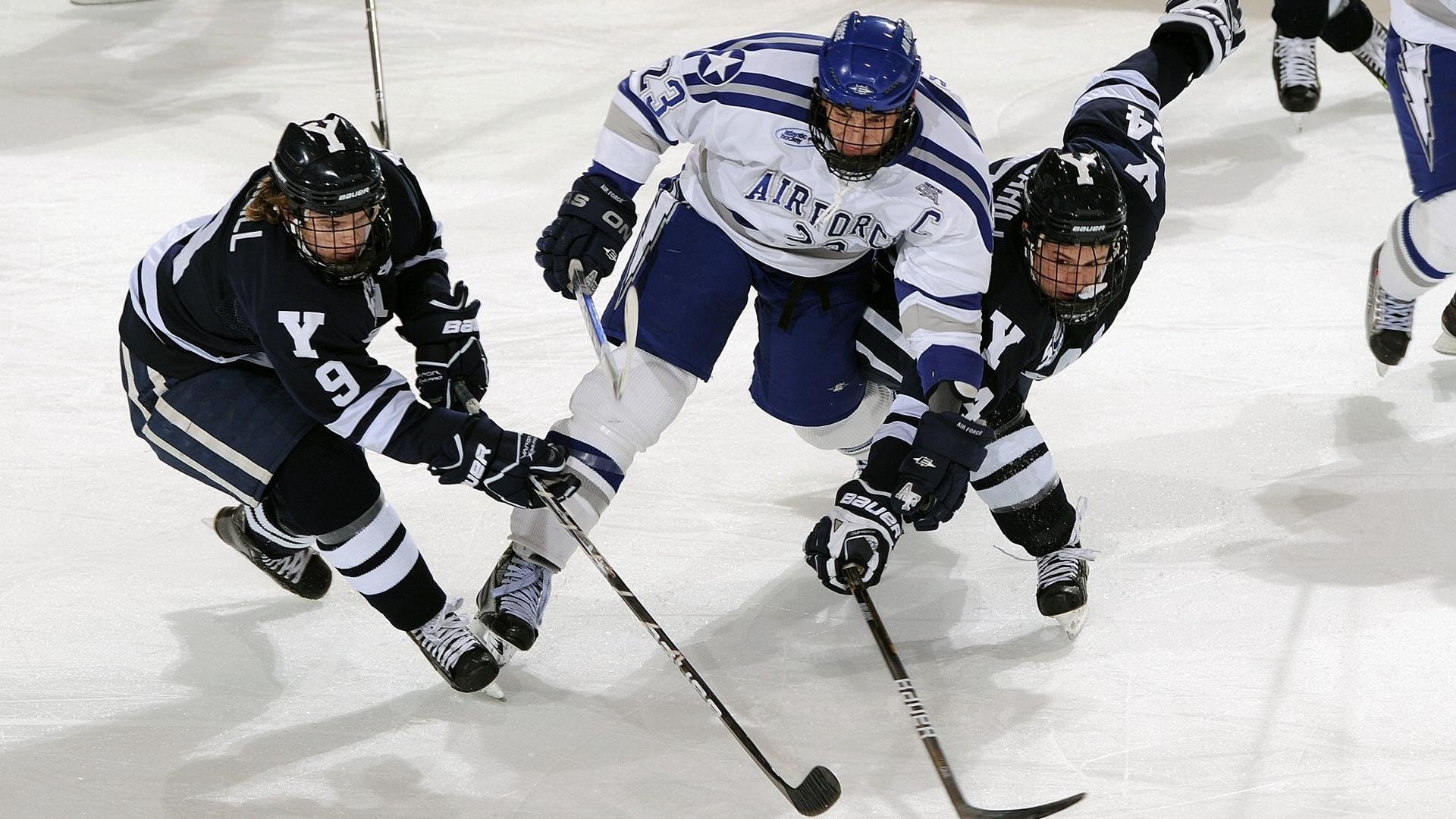 赛道上的逆袭，哈斯车队力克迈凯伦，周冠宇状态火热改写格局